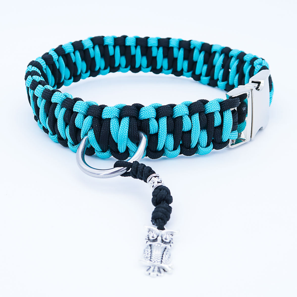 Collier de chien en paracorde "Auron" avec gravure du nom et du téléphone sur la boucle, trois tailles différentes