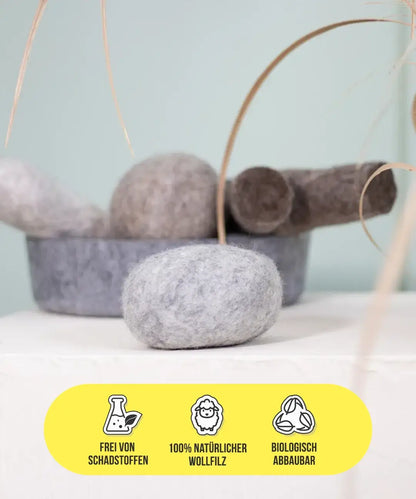 BUDDY. Jouet pour chien en feutre de laine "Galet" 