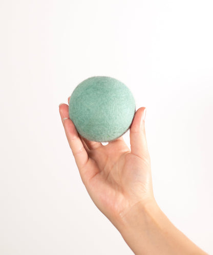 BUDDY. Jouet pour chien en laine de mouton "Balle" - Menthe 