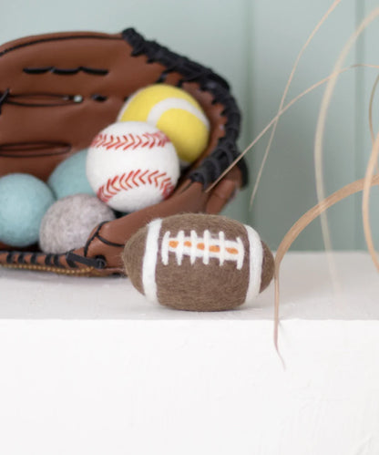 BUDDY. Jouet pour chien en laine de mouton "Football" 