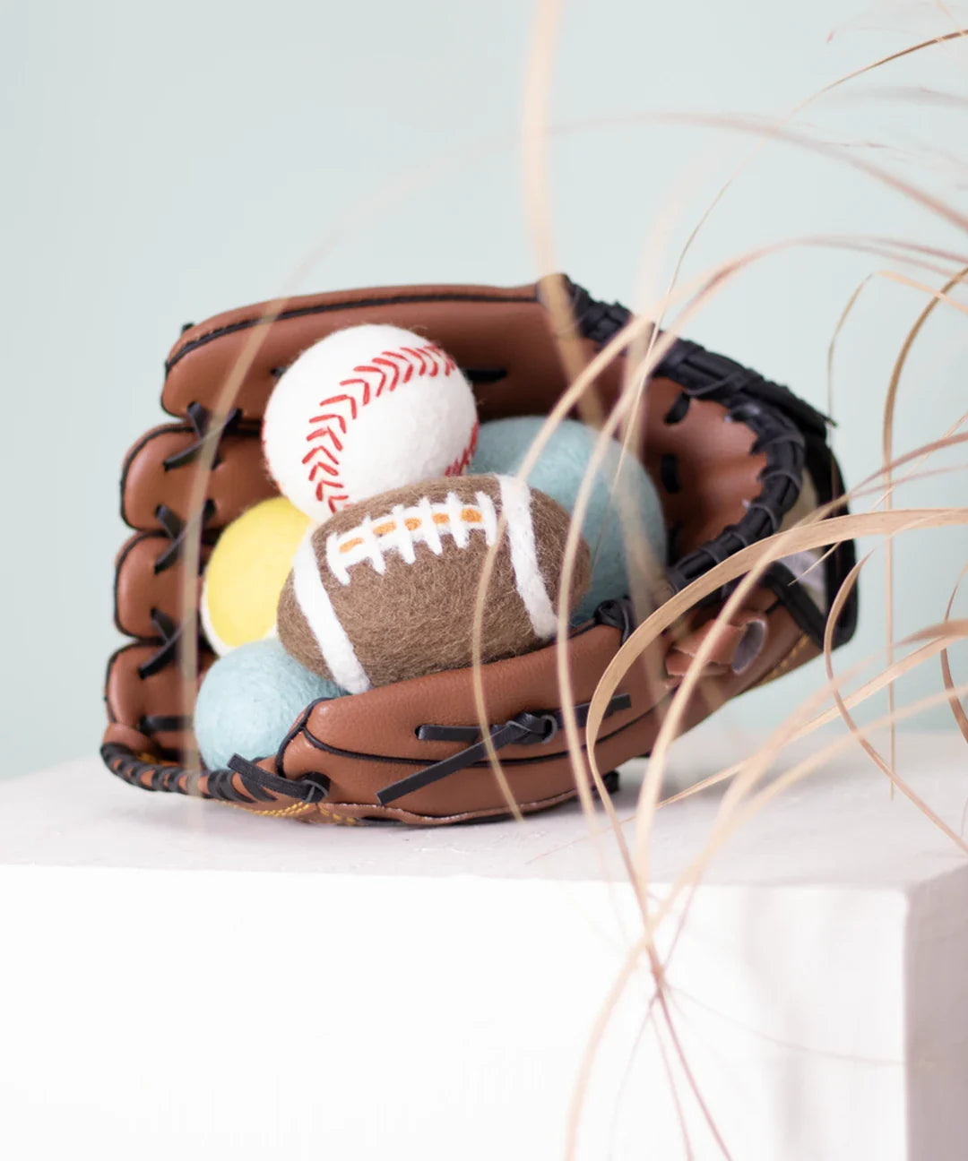 BUDDY. Jouet pour chien en laine de mouton "Baseball" 