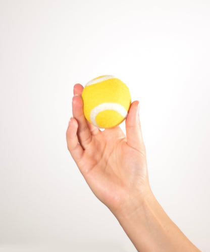 BUDDY. Jouet pour chien en laine de mouton "Balle de tennis" 